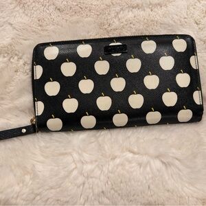 Kate‎ Spade Ellison Ave Neda Continental Zip Wallet, Black/Cream Apple Design